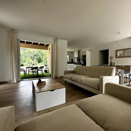 Ferienhaus Avec Piscine Berrias-et-Casteljau
